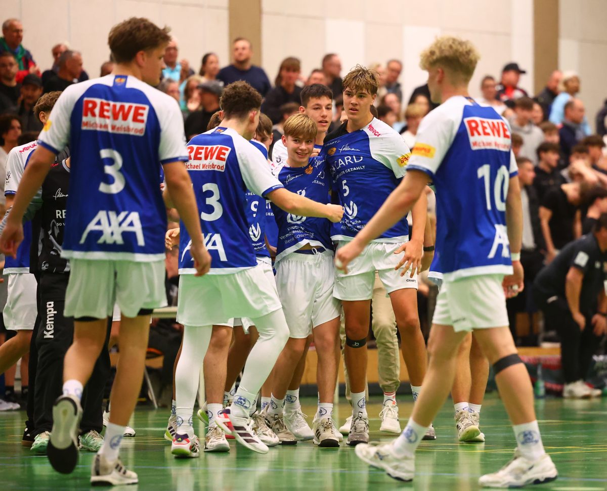 Jubel bei den Dogs nach dem Ausgleich durch Tyz kurz vor Schluss. (Foto: Rene Weiss)